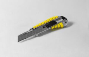 AX Skalpel metalni 18mm